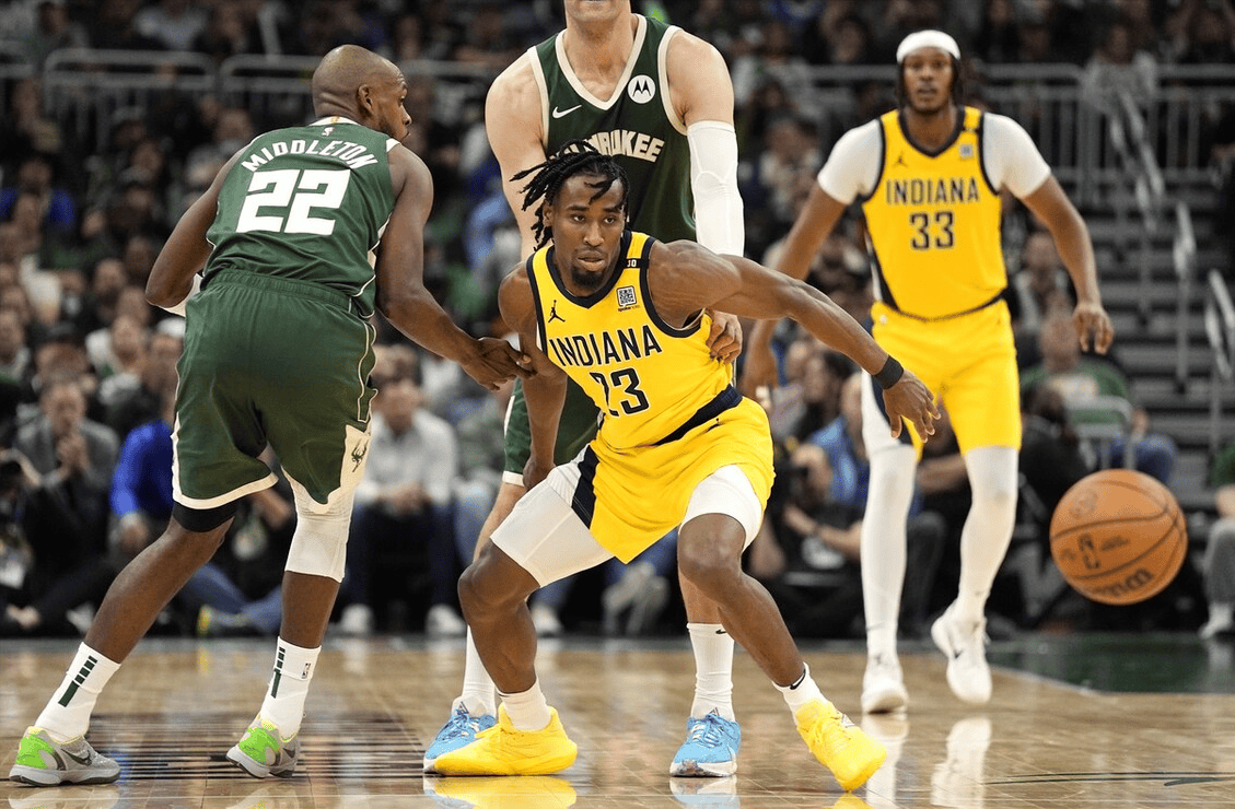 哈登连续二十场比赛得分超过高光表现,雄鹿挑战极限!